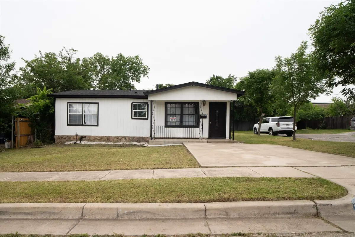 917 W Felix Street, Fort Worth, TX 76115 - #1