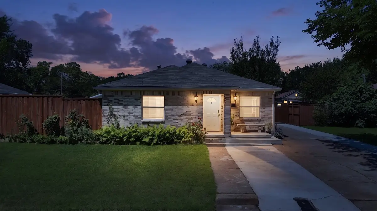 409 Roberts Avenue, Irving, TX 75060 - #1