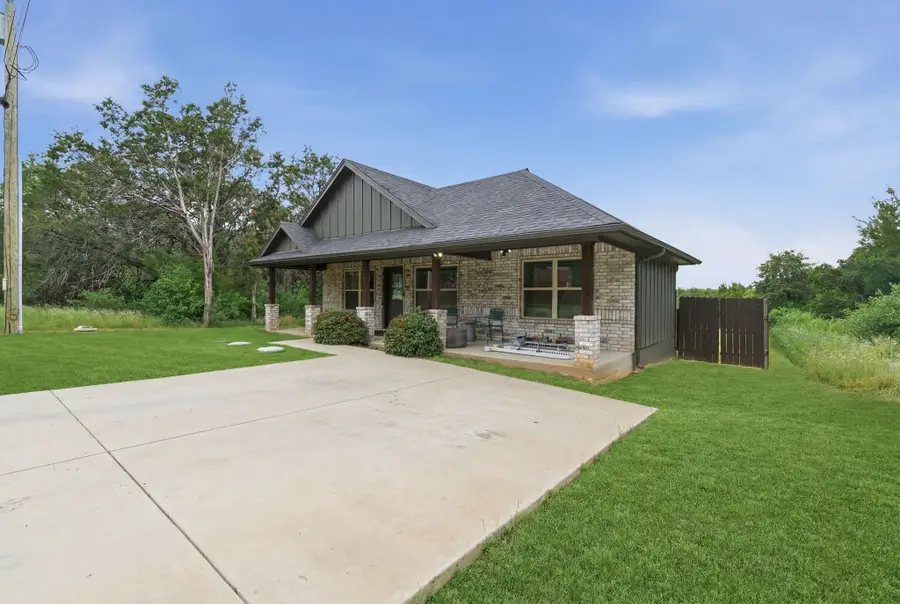 2926 Paluxy Trail, Granbury, TX 76048 - #2