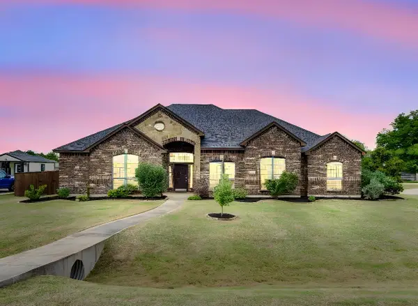 100 Windsor Circle, Waxahachie, TX 75165
