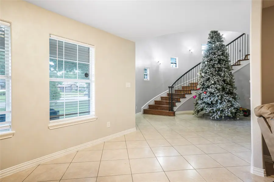 813 Beacon Hill Drive, Irving, TX 75061 - #2