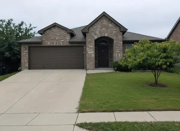 9921 Osprey Drive, Fort Worth, TX 76108