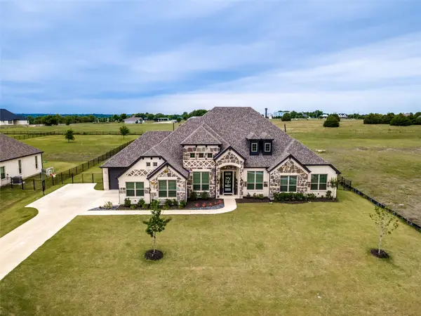 235 Heirloom Drive, McLendon Chisholm, TX 75032