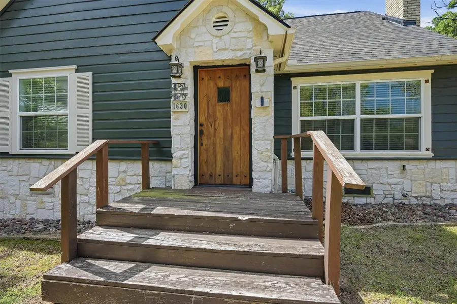 1630 W Crawford Street, Denison, TX 75020 - #2
