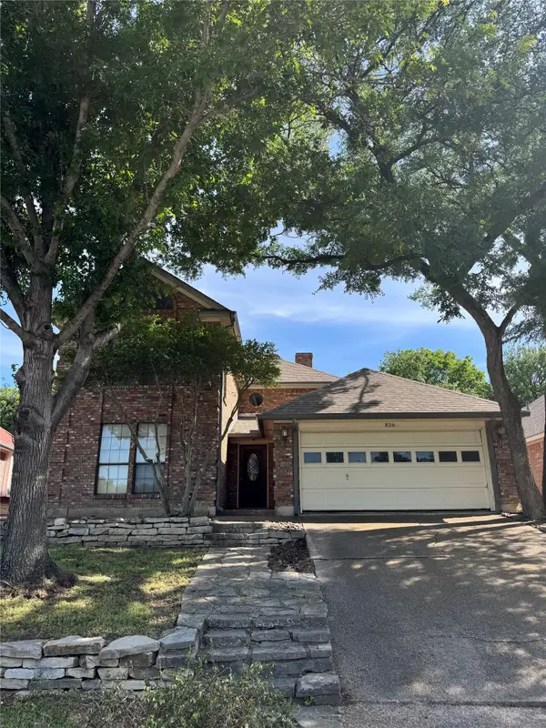 836 Lombardy Court, Fort Worth, TX 76112