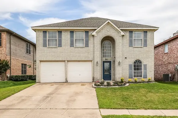 2812 N Hampton Drive, Grand Prairie, TX 75052