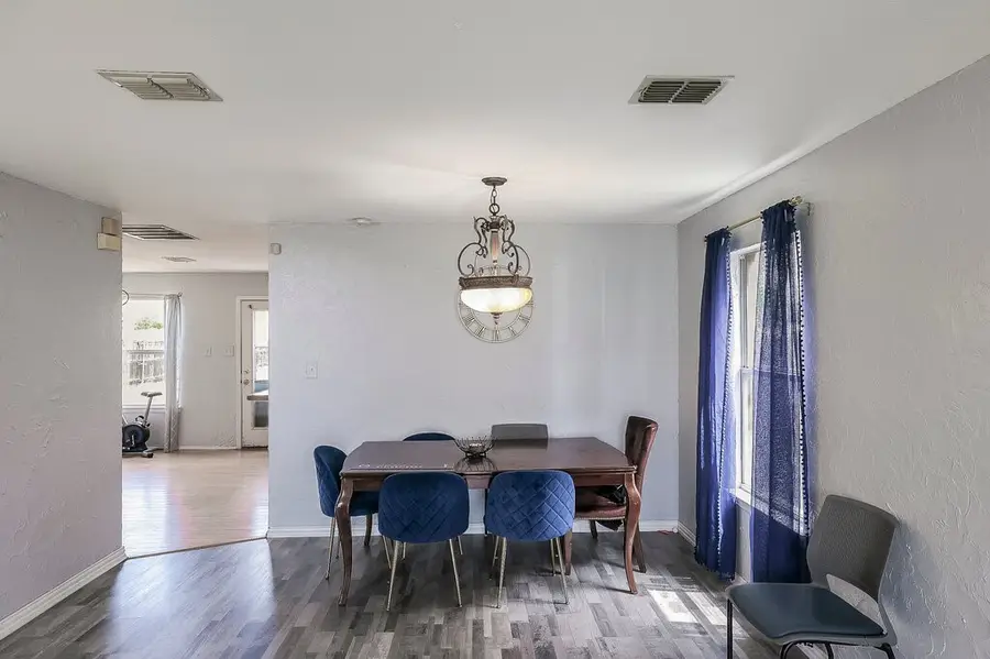 2812 N Hampton Drive, Grand Prairie, TX 75052 - #3
