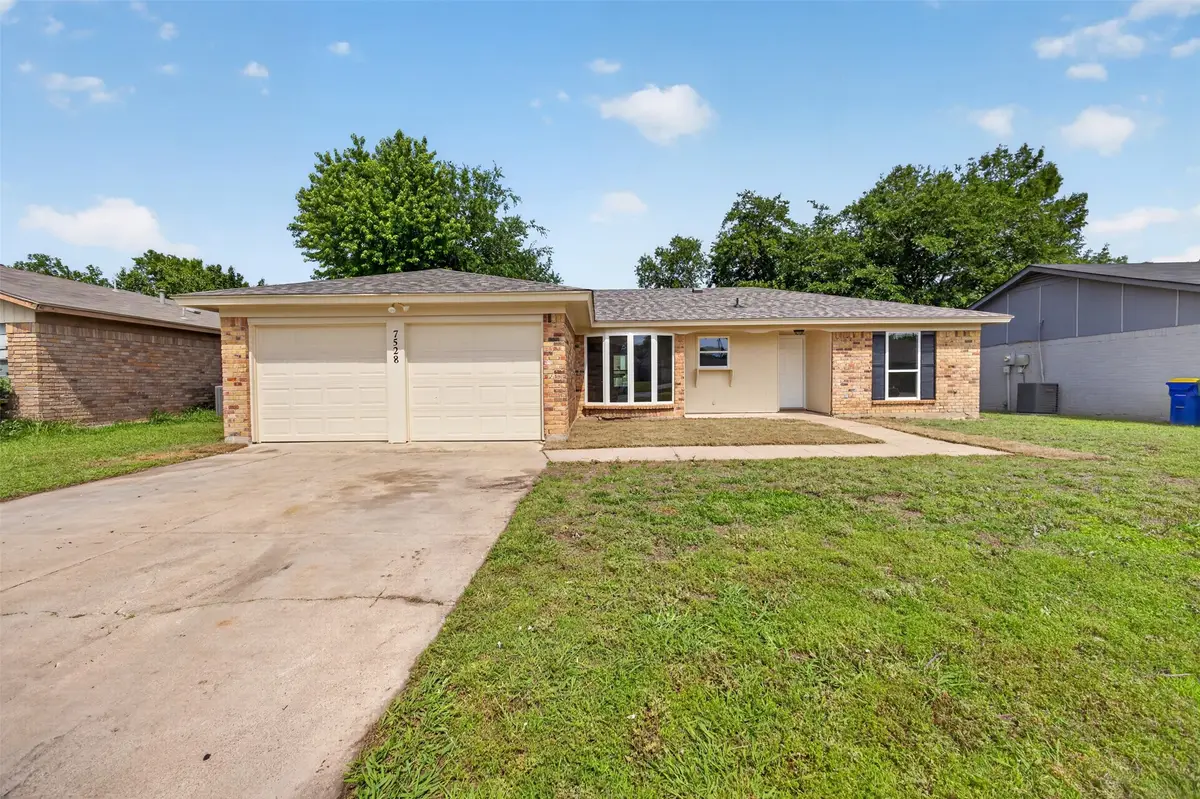 7528 Meadowlark Lane N, Watauga, TX 76148 - #1