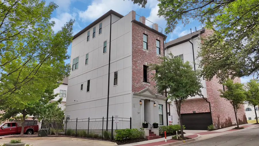 406 Mills Street, Fort Worth, TX 76102 - #2