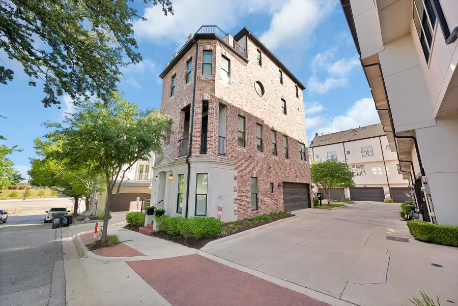 406 Mills Street, Fort Worth, TX 76102 - #3