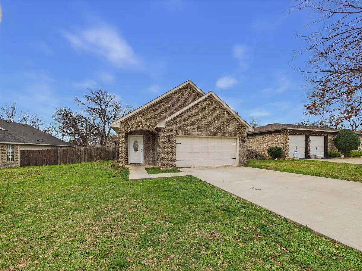 4405 Chickasaw Avenue, Fort Worth, TX 76119 - #1