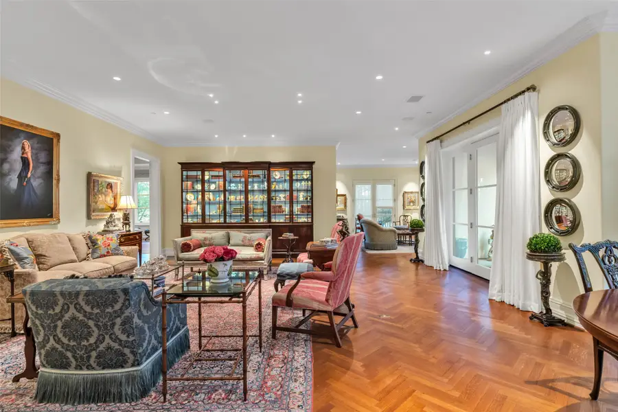 8511 Edgemere Road #201, Dallas, TX 75225 - #3