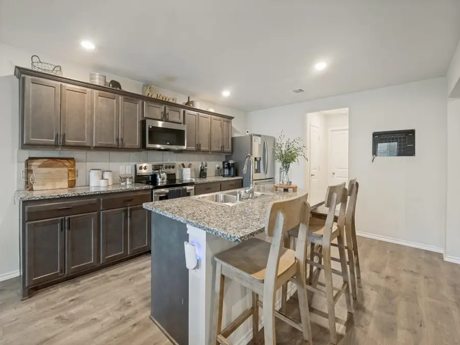 510 Woodhaven Drive, Waxahachie, TX 75165 - #3