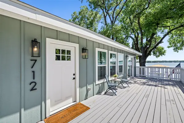 712 W Lake Drive, Weatherford, TX 76087
