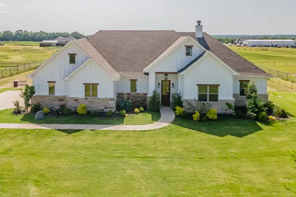 2011 Feather Lane, Weatherford, TX 76088