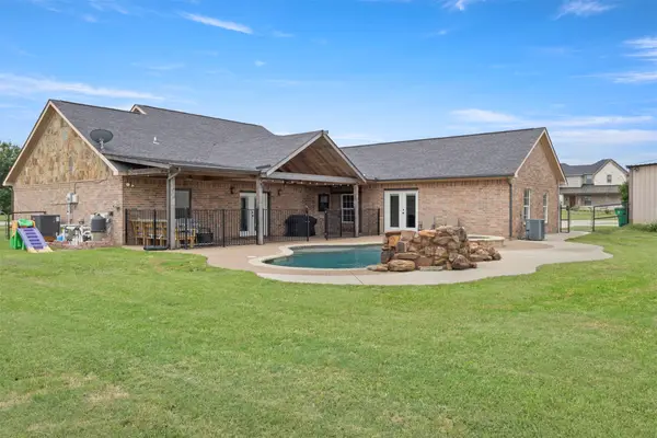 10486 Pheasant Run, Justin, TX 76247