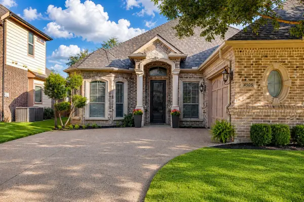 4505 Chaumont Trail, Arlington, TX 76013