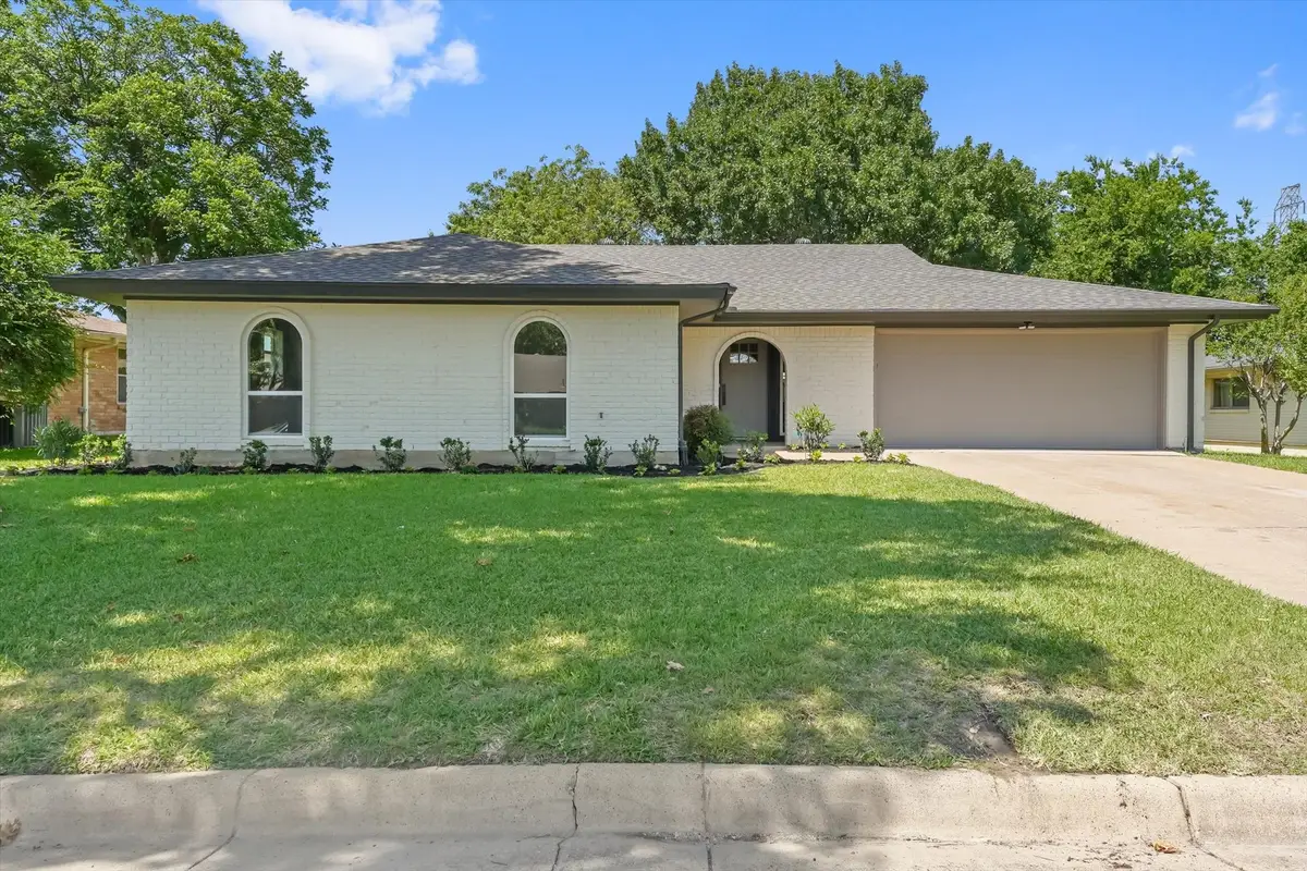 4108 Alicante Avenue, Fort Worth, TX 76133 - #1