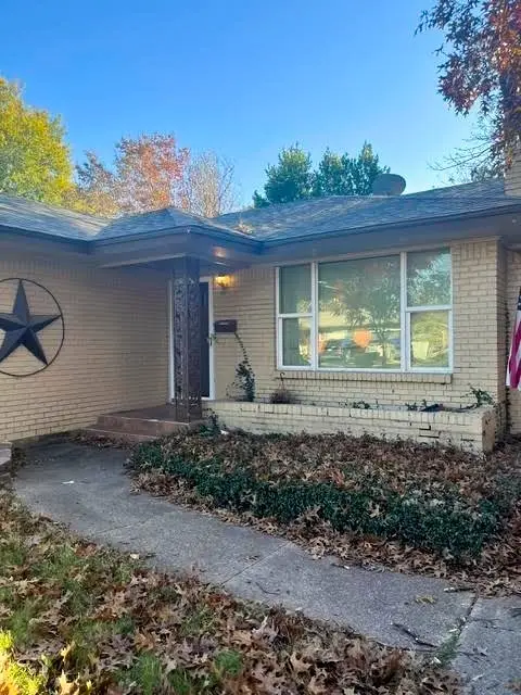1204 W Lilly Lane, Arlington, TX 76013