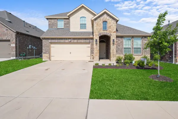 3005 Aransas Avenue, Aubrey, TX 76227