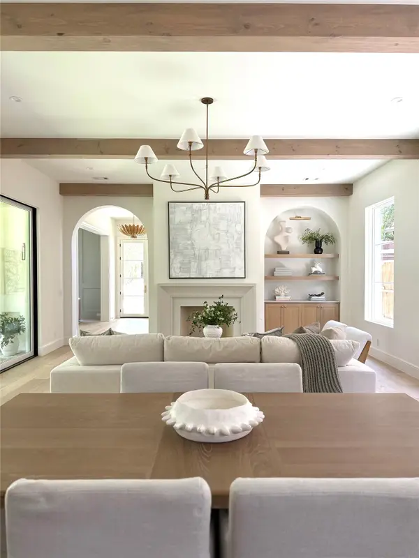 4637 Lafayette Avenue, Fort Worth, TX 76107