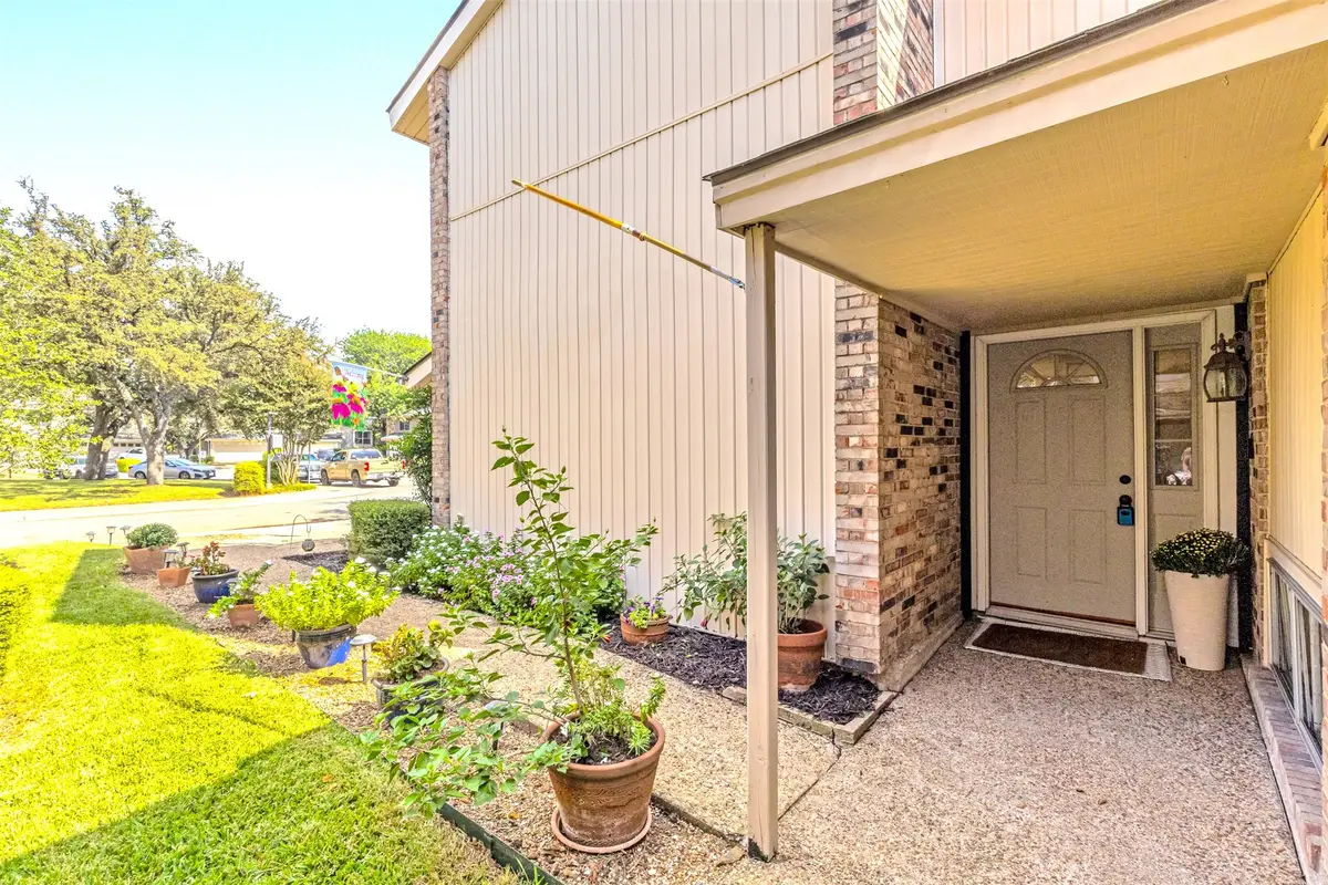 1805 Lakecrest Court, Carrollton, TX 75006 - #1