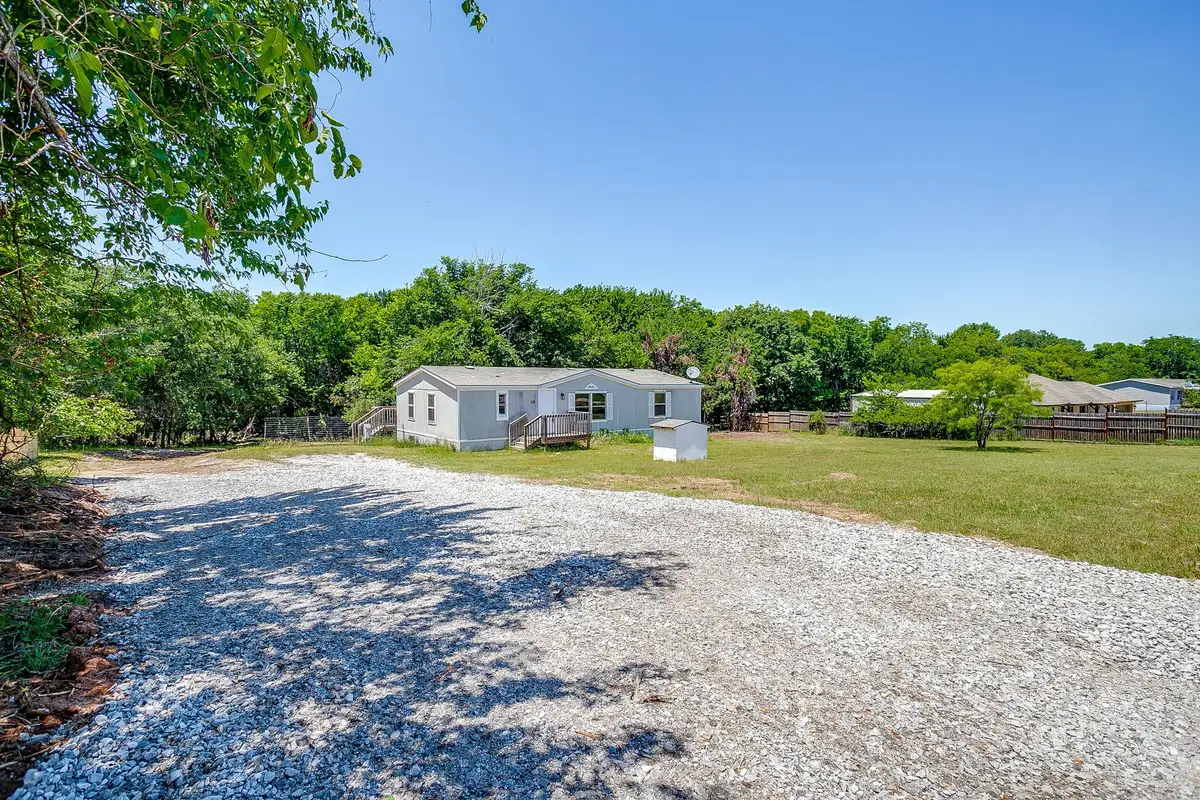 178 Valley Lake Lane, Springtown, TX 76082 - #1