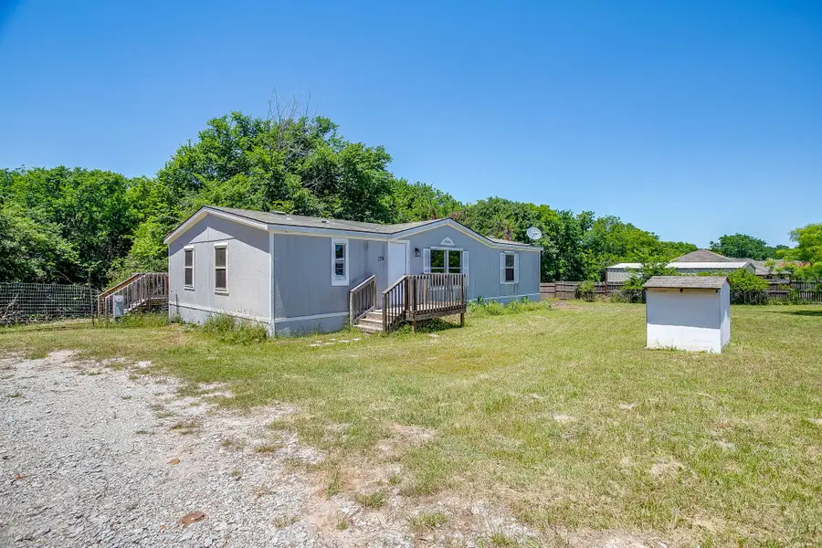 178 Valley Lake Lane, Springtown, TX 76082 - #2