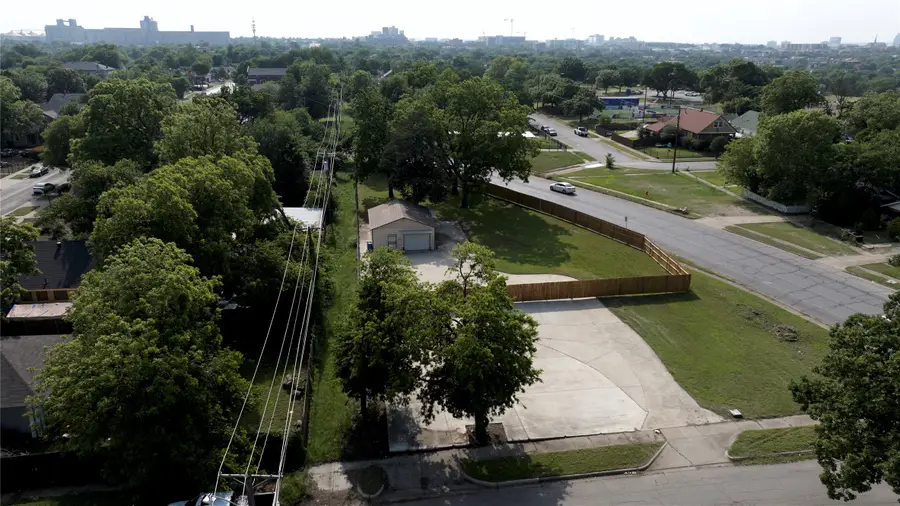 1264 E Maddox Avenue, Fort Worth, TX 76104 - #3