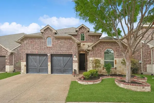 404 Warwick Boulevard, Lewisville, TX 75056