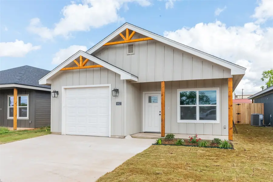 930 Minda Street, Abilene, TX 79602 - #2