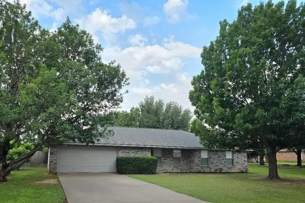 5324 Mission Circle, Granbury, TX 76049