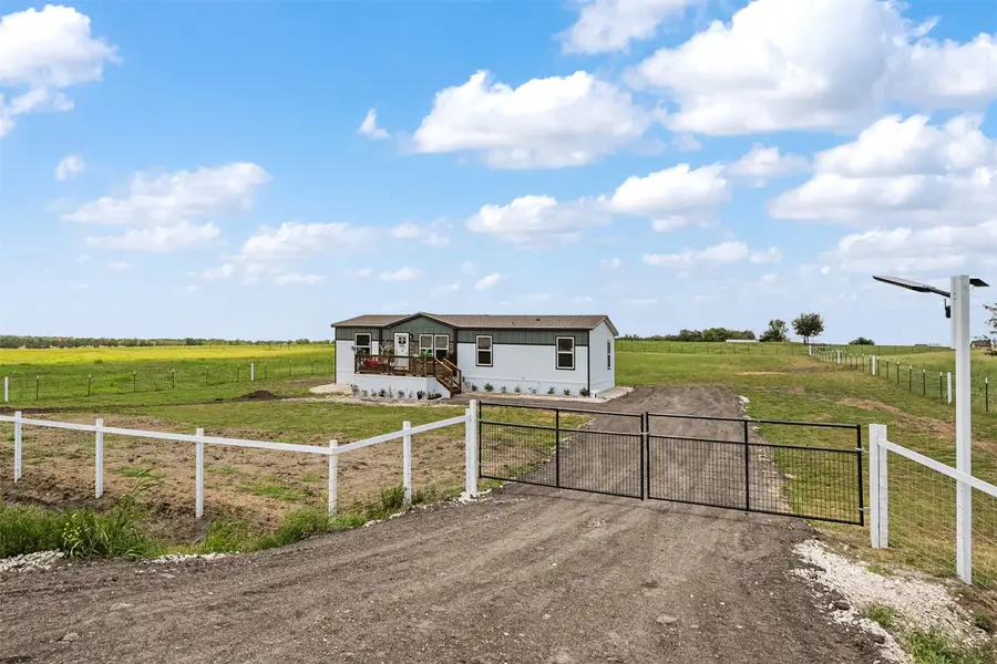 709 Alfonso Dr, Corsicana, TX 75110 - #2