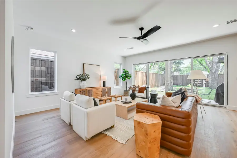 6226 Lakeshore Drive, Dallas, TX 75214 - #2