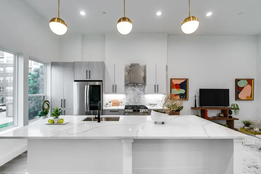 4208 Live Oak Street #201, Dallas, TX 75204 - #2