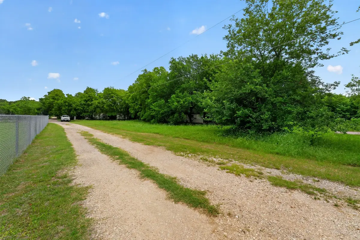 4002 Curry Road, Arlington, TX 76001 - #1