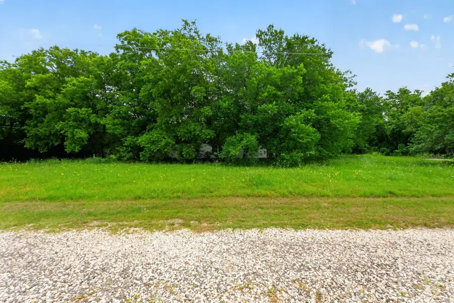 4002 Curry Road, Arlington, TX 76001 - #3