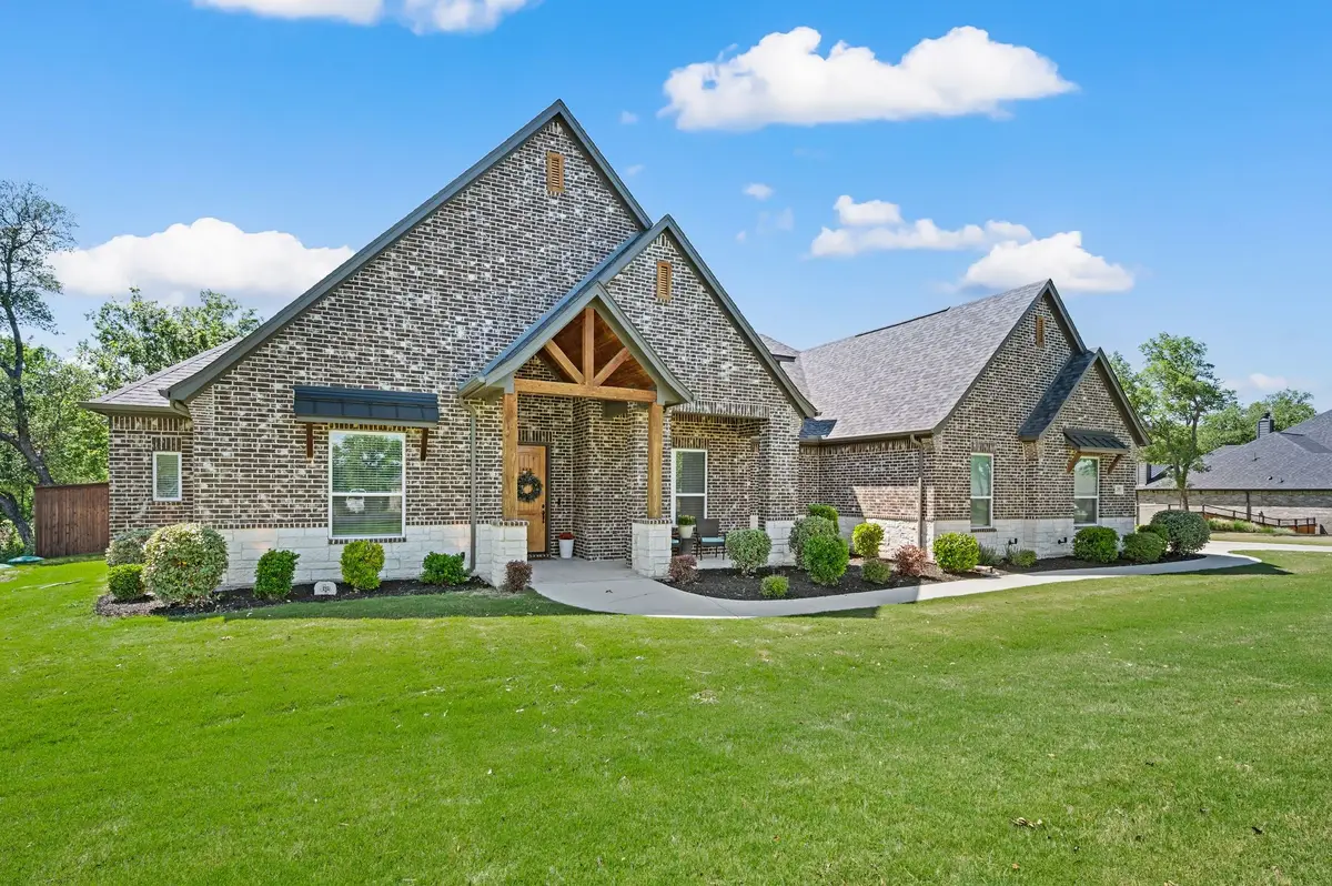 200 Clayton Xing, Springtown, TX 76082 - #1