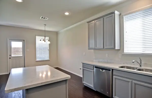 2305 Bernese Lane, Fort Worth, TX 76131