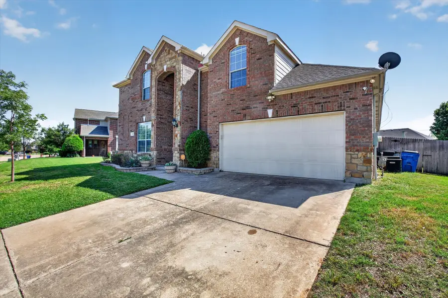 702 Cross Meadow Boulevard, Mansfield, TX 76063 - #2