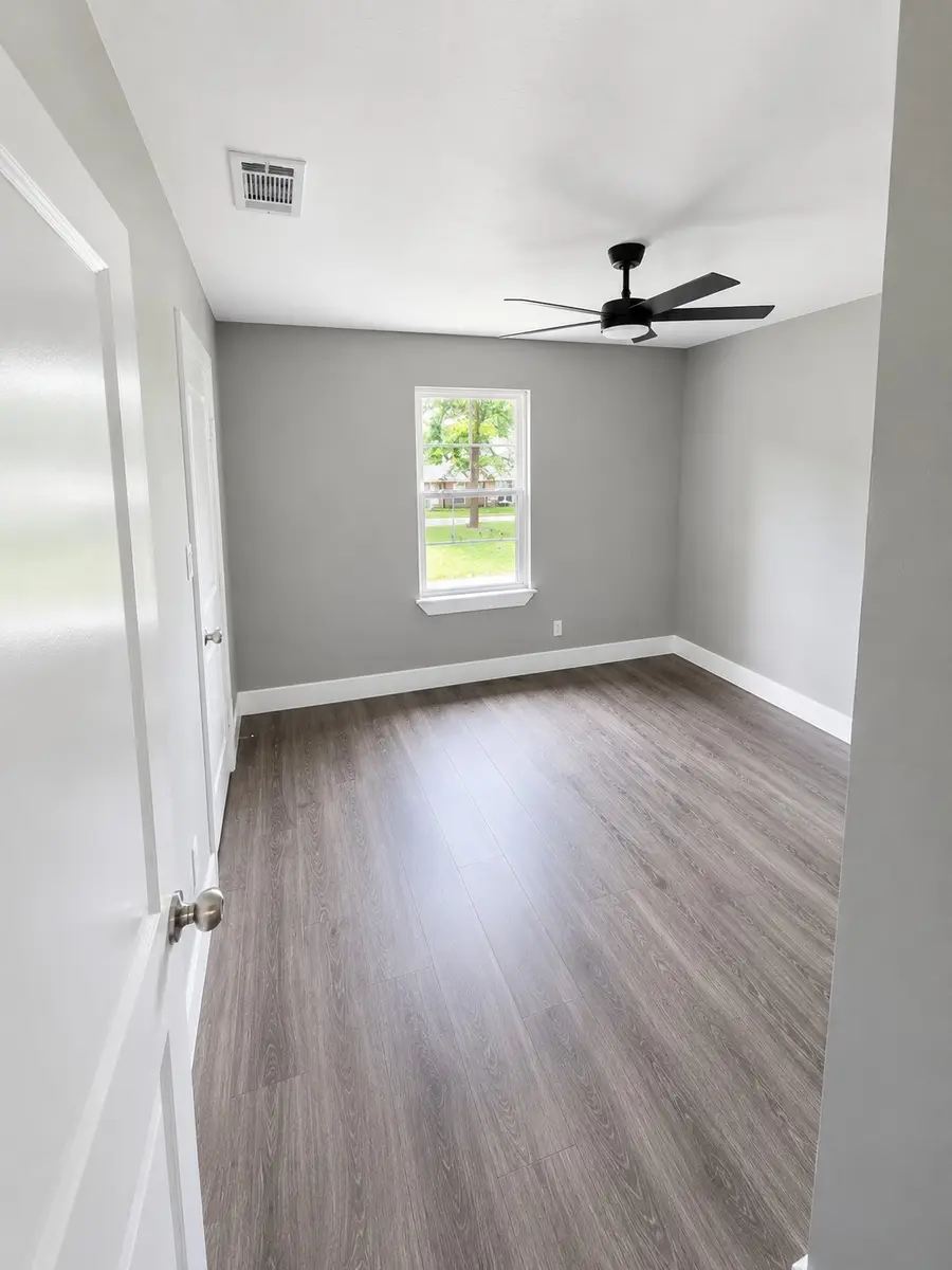 106 N 4th Street, Crandall, TX 75114 - #2
