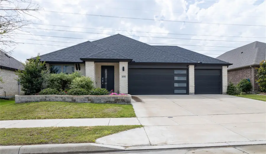 4709 Mayflower Drive, Venus, TX 76084 - #2
