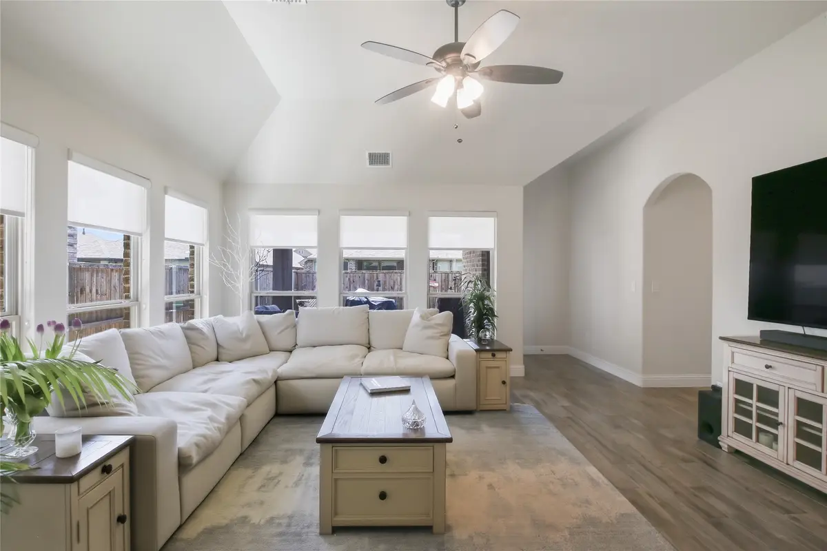 1316 Stoneleigh Place, Aubrey, TX 76227 - #1
