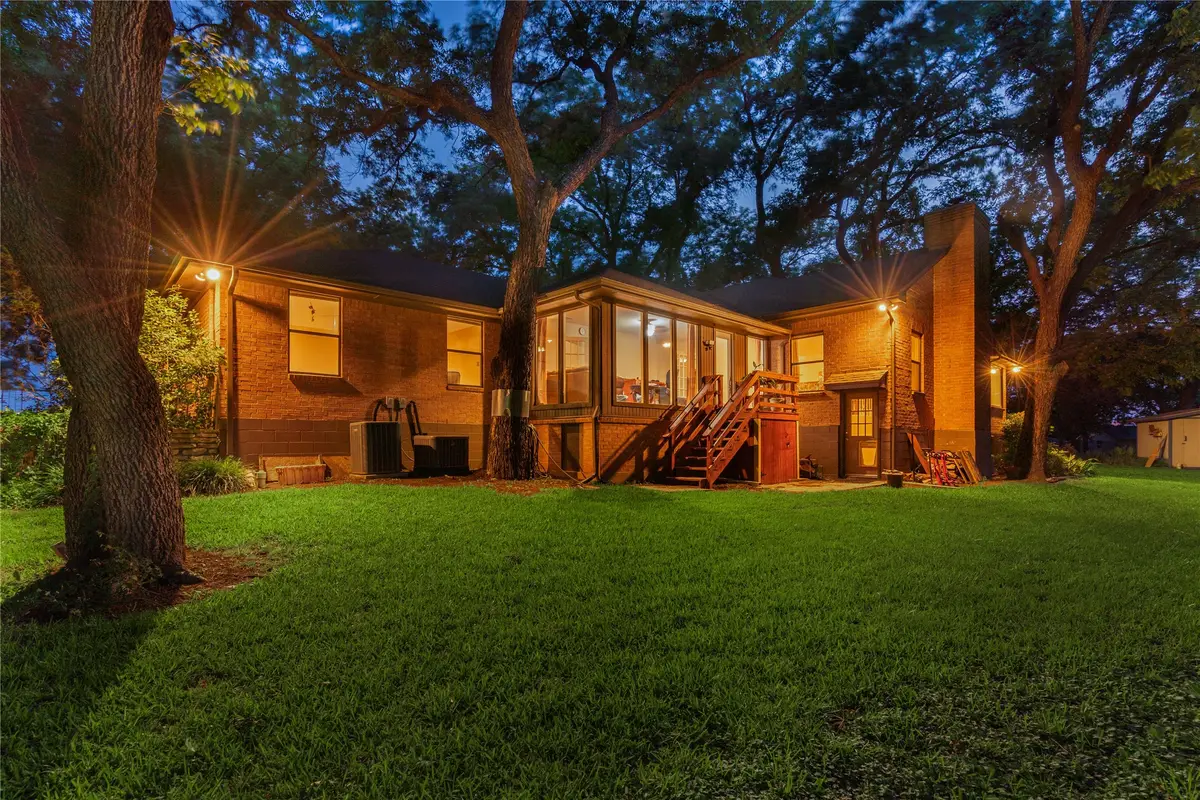 1820 Long Creek Court, Granbury, TX 76049 - #1