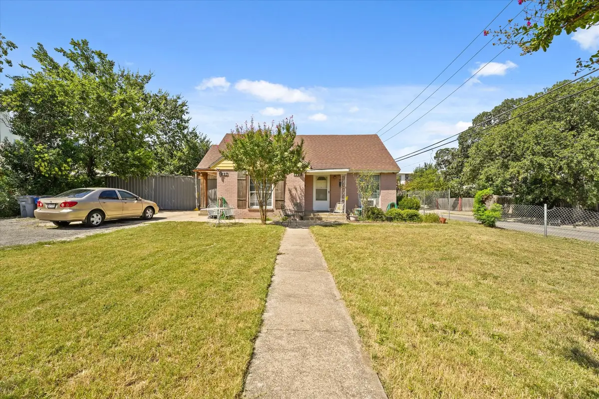 7225 Mohawk Drive, Dallas, TX 75235 - #1