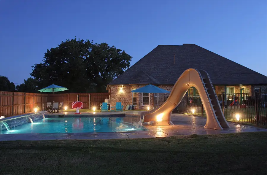 2601 NE 23rd Street, Mineral Wells, TX 76067 - #2