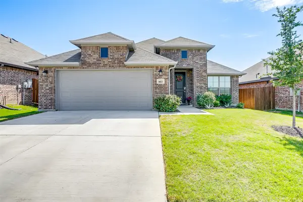 907 Beverly Drive, Cleburne, TX 76033