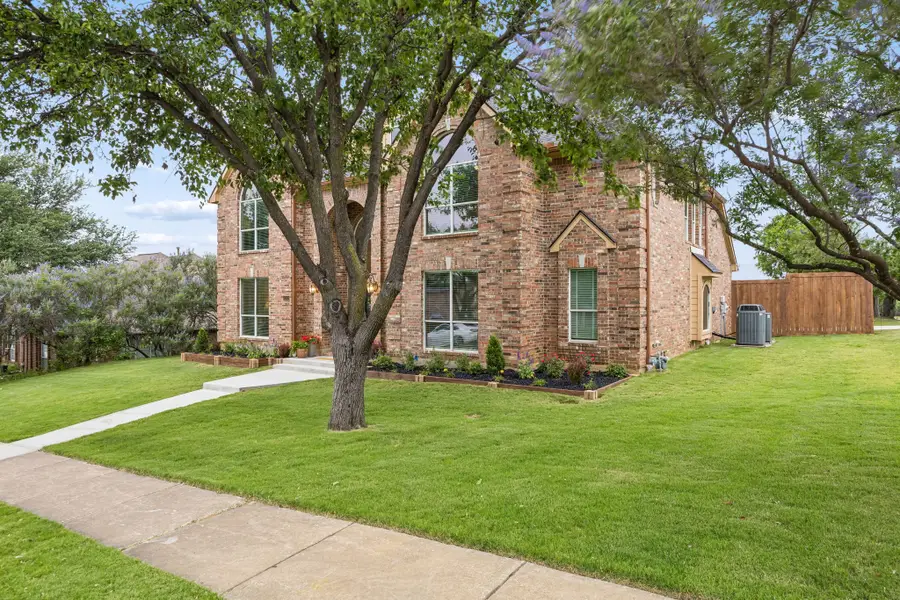 1300 Edgewood Court, Carrollton, TX 75007 - #2