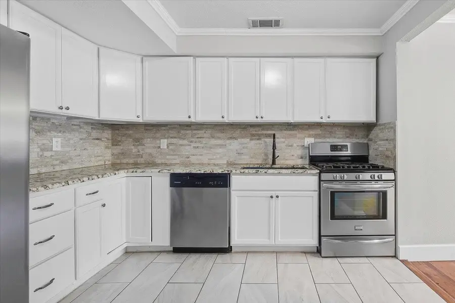 5612 Birchman Avenue, Fort Worth, TX 76107 - #2