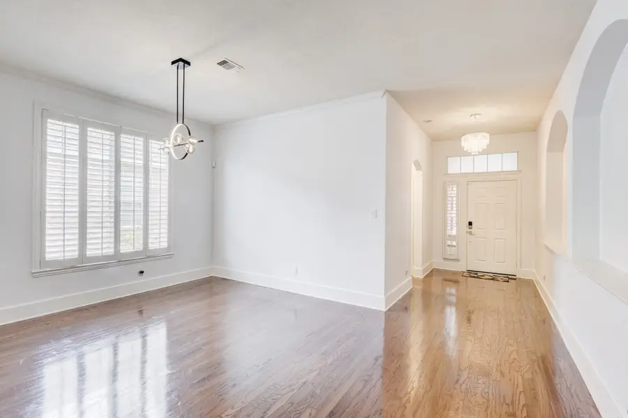 9718 Wolf Creek Drive, Irving, TX 75063 - #3